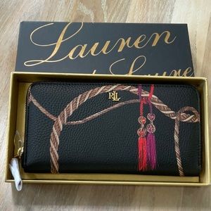 Lauren Ralph Lauren Zipper Wallet New with Tags